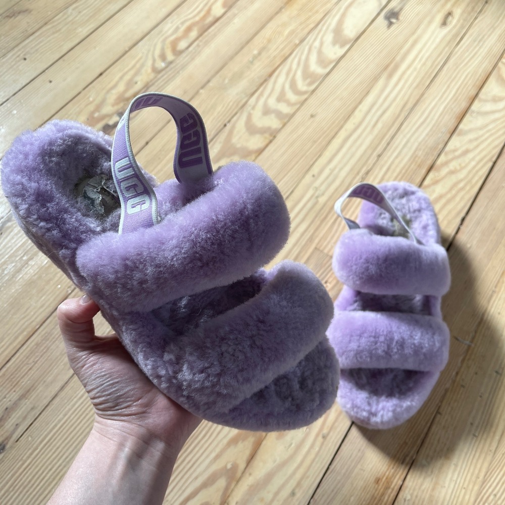 UGG Fluffita Slipper Sandal Womens 7 Purple Lavender Fog Sheepskin Slide 1107953